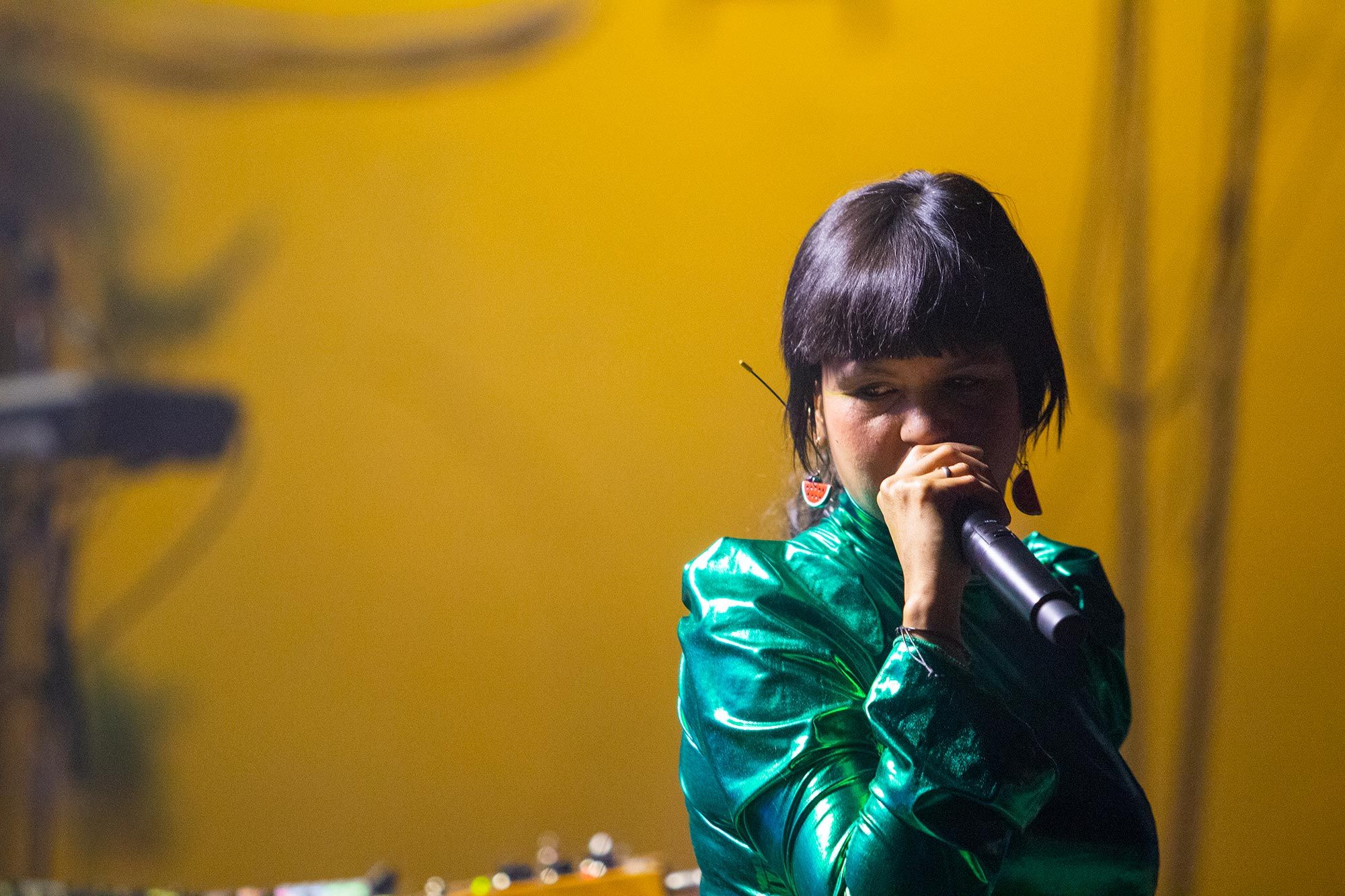 La Bomba Estereo brindó una fiesta psicodélica en el Konex