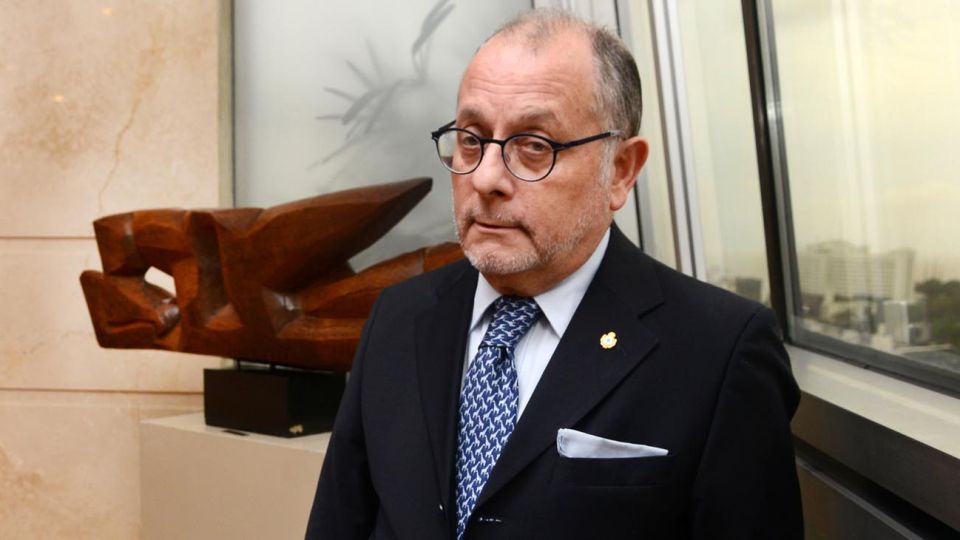 Oficina. En Esmeralda y Arenales, no cesaron las reuniones de Faurie para preparar los encuentros bilaterales.