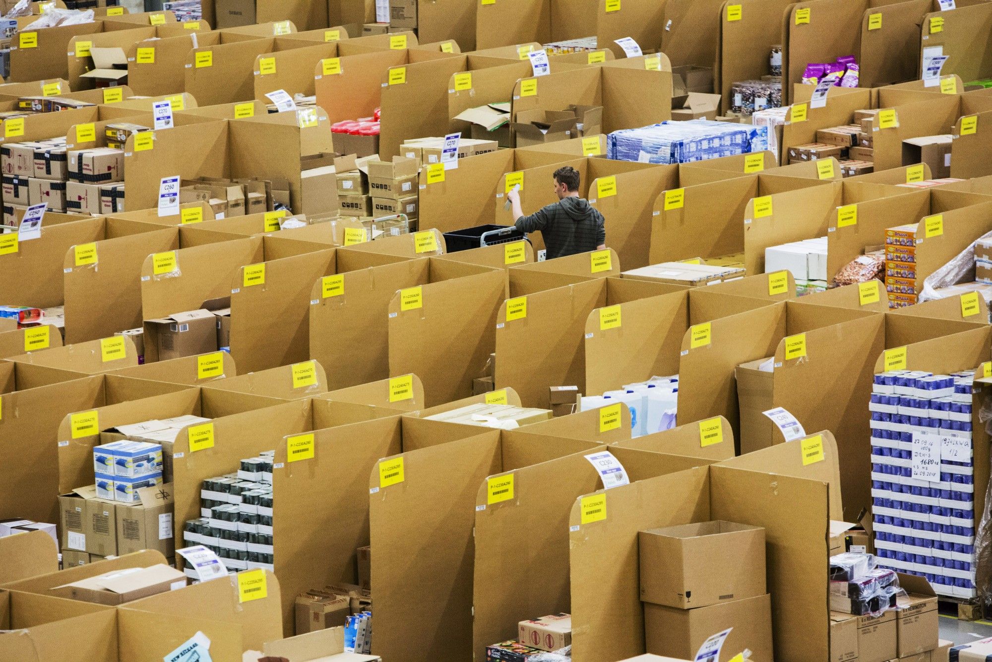 Amazon Probed by German Cartel Office Over Marketplace Model