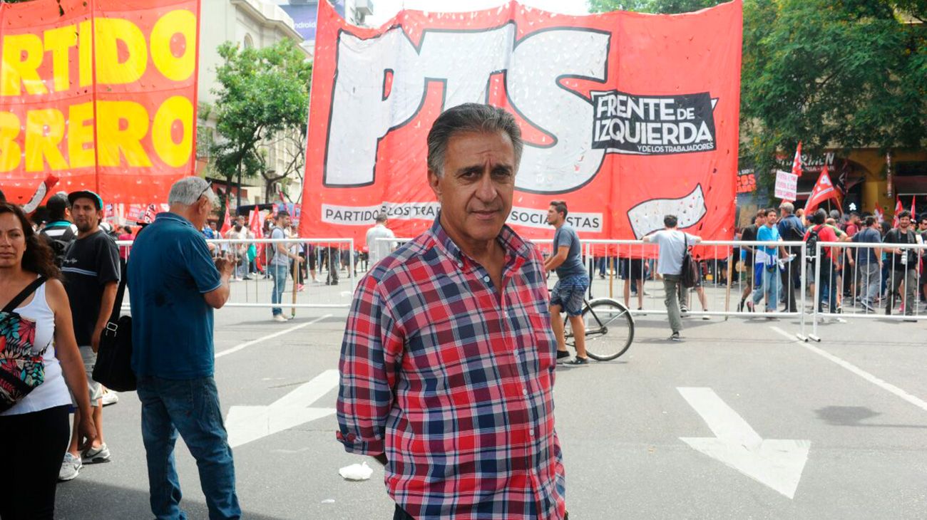 Néstor Pitrola, del Partido Obrero, participó de las manifestaciones anti G20.