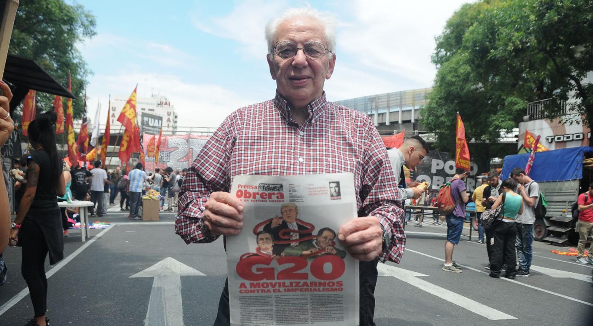 Jorge Altamira también participó de la movilización.