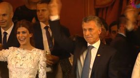 Macri, emocionado, al finalizar el espectáculo en el Colón.