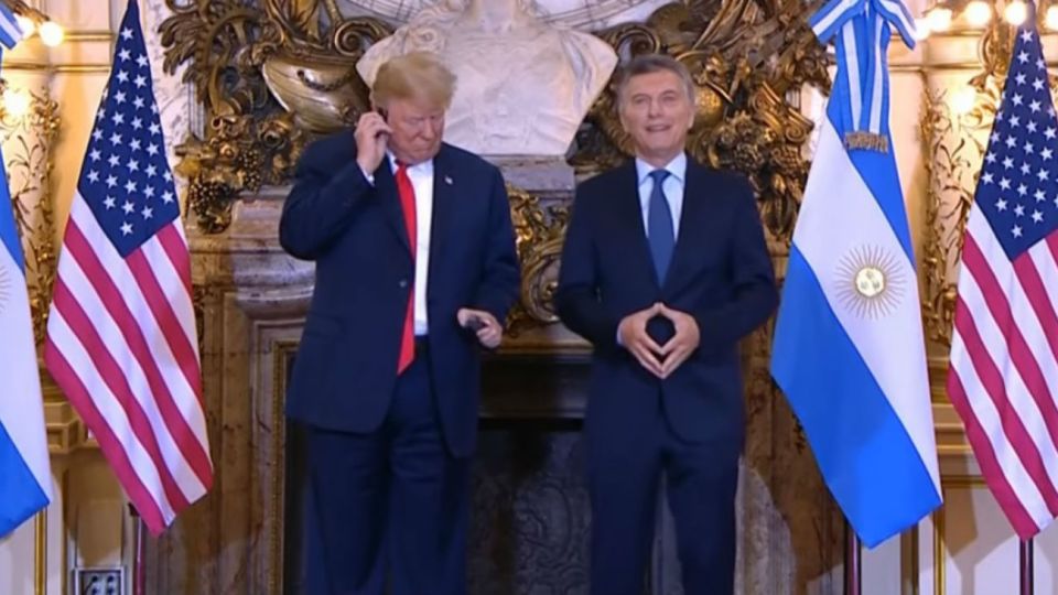 Donald Trump escuchó las palabras de Mauricio Macri a través de la traducción.