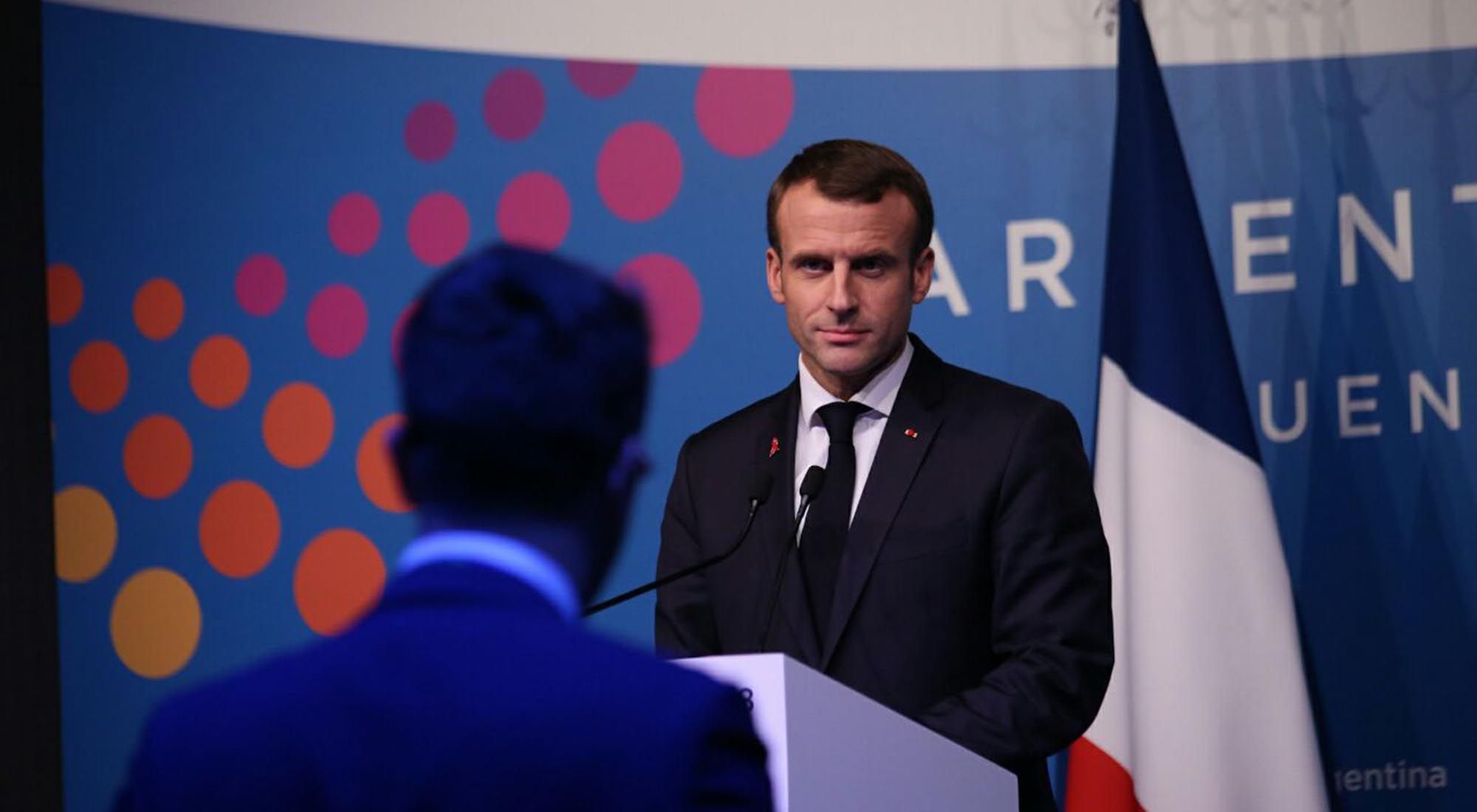 Los mandatarios de canada y francia en conferencia de prensa