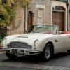 7-aston-martin-db6-mk2-volante-de-1970-convertido-a-electrico