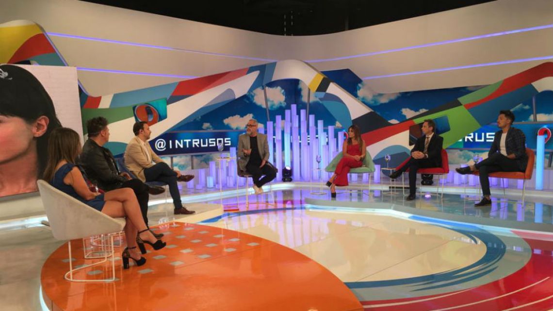 1219_Intrusos