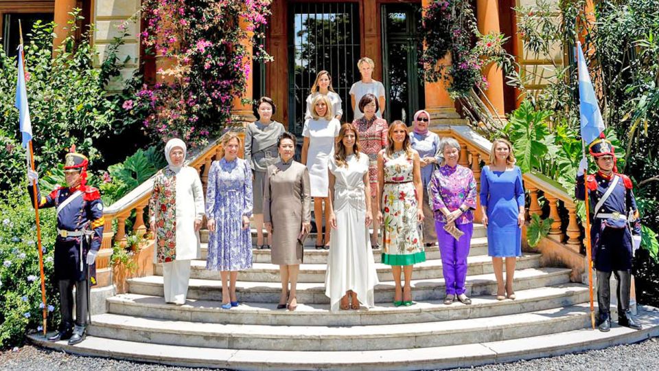 20181201_awada_damas_ocampo_g20_casarosada_g.jpg