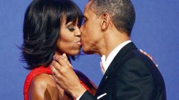Cómo fue el primer beso de Barack y Michelle Obama
