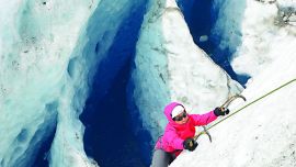 En la provincia de Santa Cruz, trekking sobre el glaciar Cagliero con escalada en hielo, mountain bike, bajadas en rafting y hasta relax zen junto al lago del Desierto. La Capital Nacional del Trekking nunca se detiene.