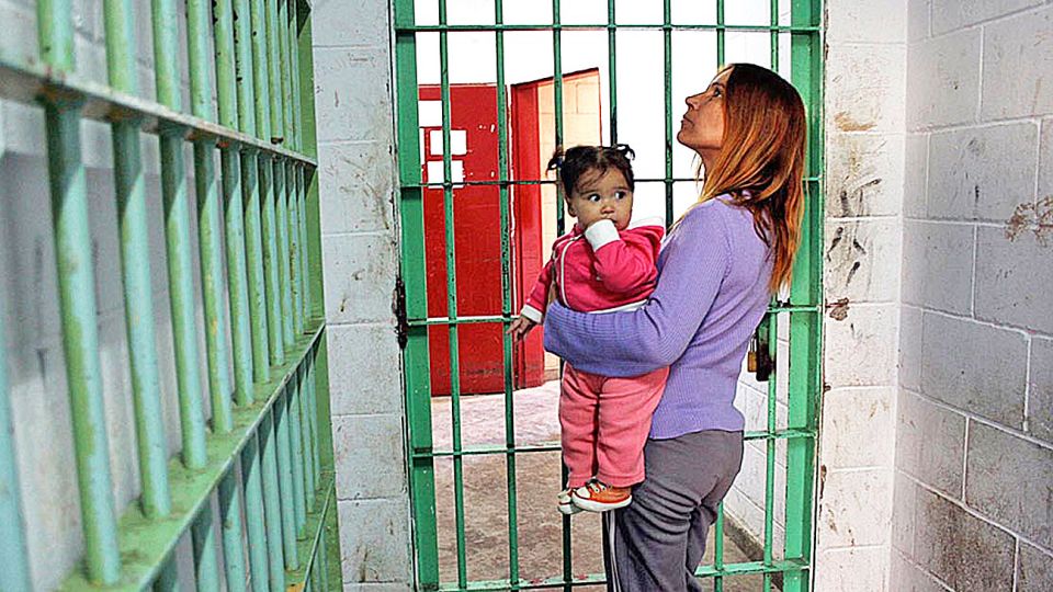 mujeres_carcel_cedoc_g.jpg