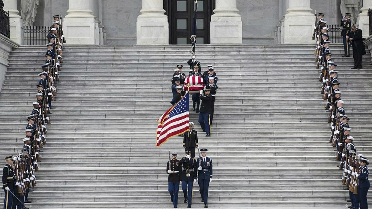 La Catedral Nacional de Washington fue el escenario del funeral religioso en honor al que fuera presidente de EE.UU. entre 1918 y 1993.