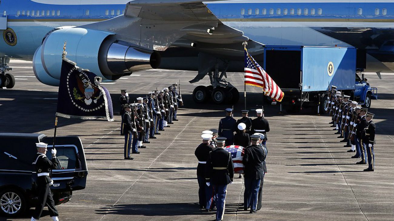 La Catedral Nacional de Washington fue el escenario del funeral religioso en honor al que fuera presidente de EE.UU. entre 1918 y 1993.