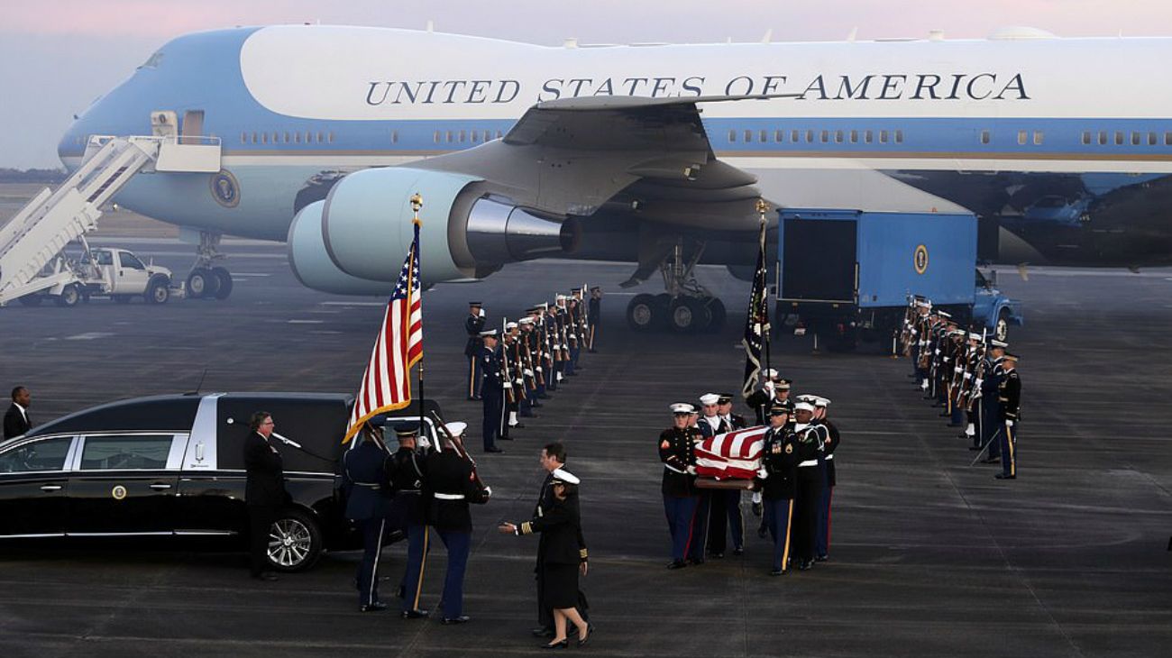 La Catedral Nacional de Washington fue el escenario del funeral religioso en honor al que fuera presidente de EE.UU. entre 1918 y 1993.