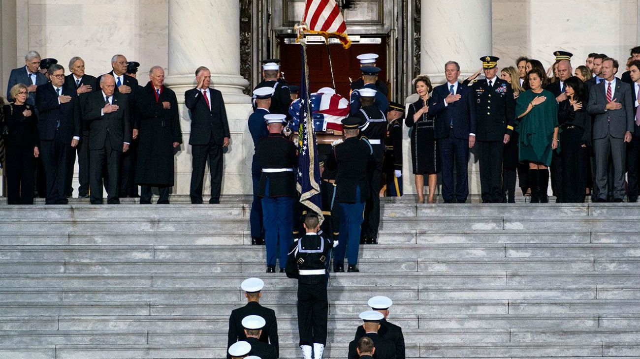 La Catedral Nacional de Washington fue el escenario del funeral religioso en honor al que fuera presidente de EE.UU. entre 1918 y 1993.