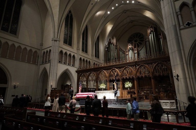 El mundo político estadounidense e internacional se despidió hoy del ex presidente George H.W. Bush, en una ceremonia fúnebre celebrada en la Catedral Nacional de Washington.