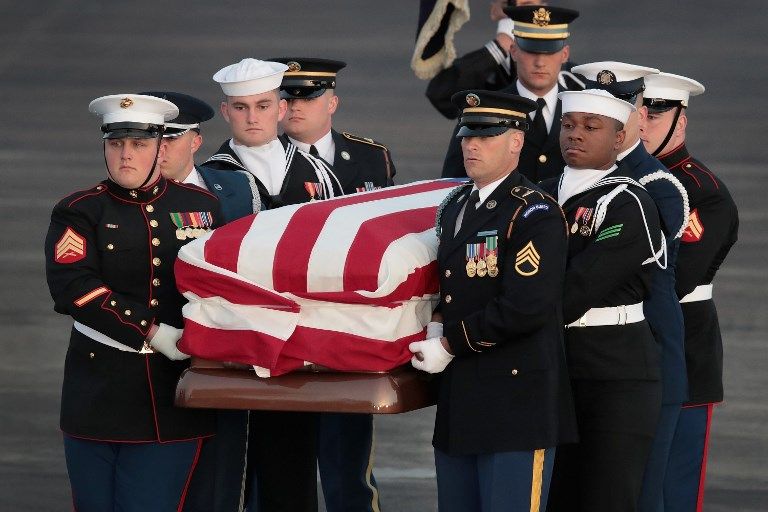 El mundo político estadounidense e internacional se despidió hoy del ex presidente George H.W. Bush, en una ceremonia fúnebre celebrada en la Catedral Nacional de Washington.