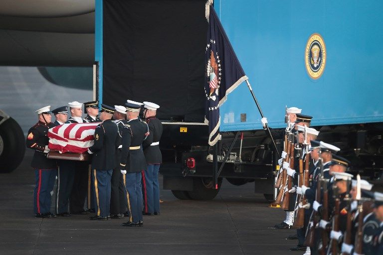 El mundo político estadounidense e internacional se despidió hoy del ex presidente George H.W. Bush, en una ceremonia fúnebre celebrada en la Catedral Nacional de Washington.