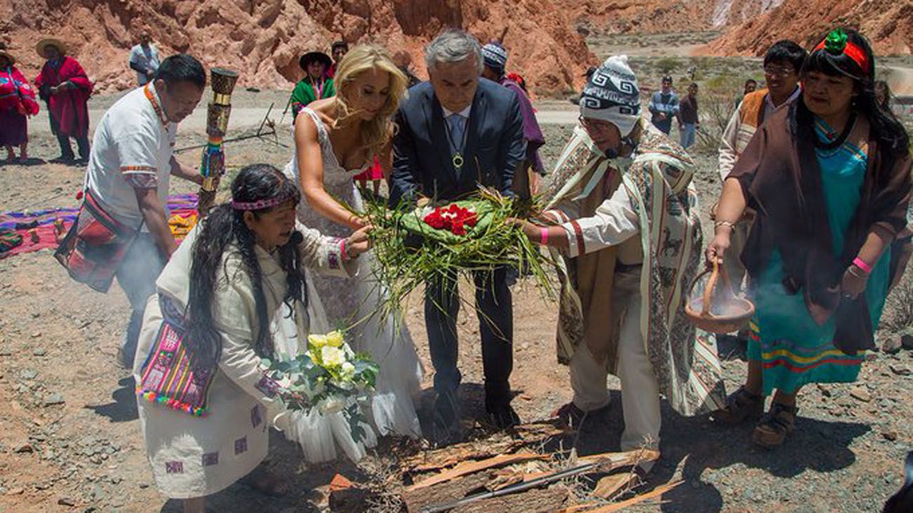 Casamiento Morales-Snopek. La letrada es hija del ex gobernador Guillermo Eugenio Snopek; hermana del senador nacional Guillermo Snopek.