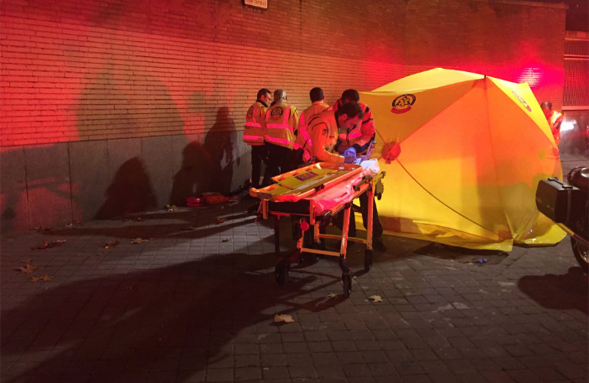 Emergencias Madris ha revertido una parada cardiorrespiratoria de un aficionado de 68 años que se dirigía a ver la final de la libertadores.