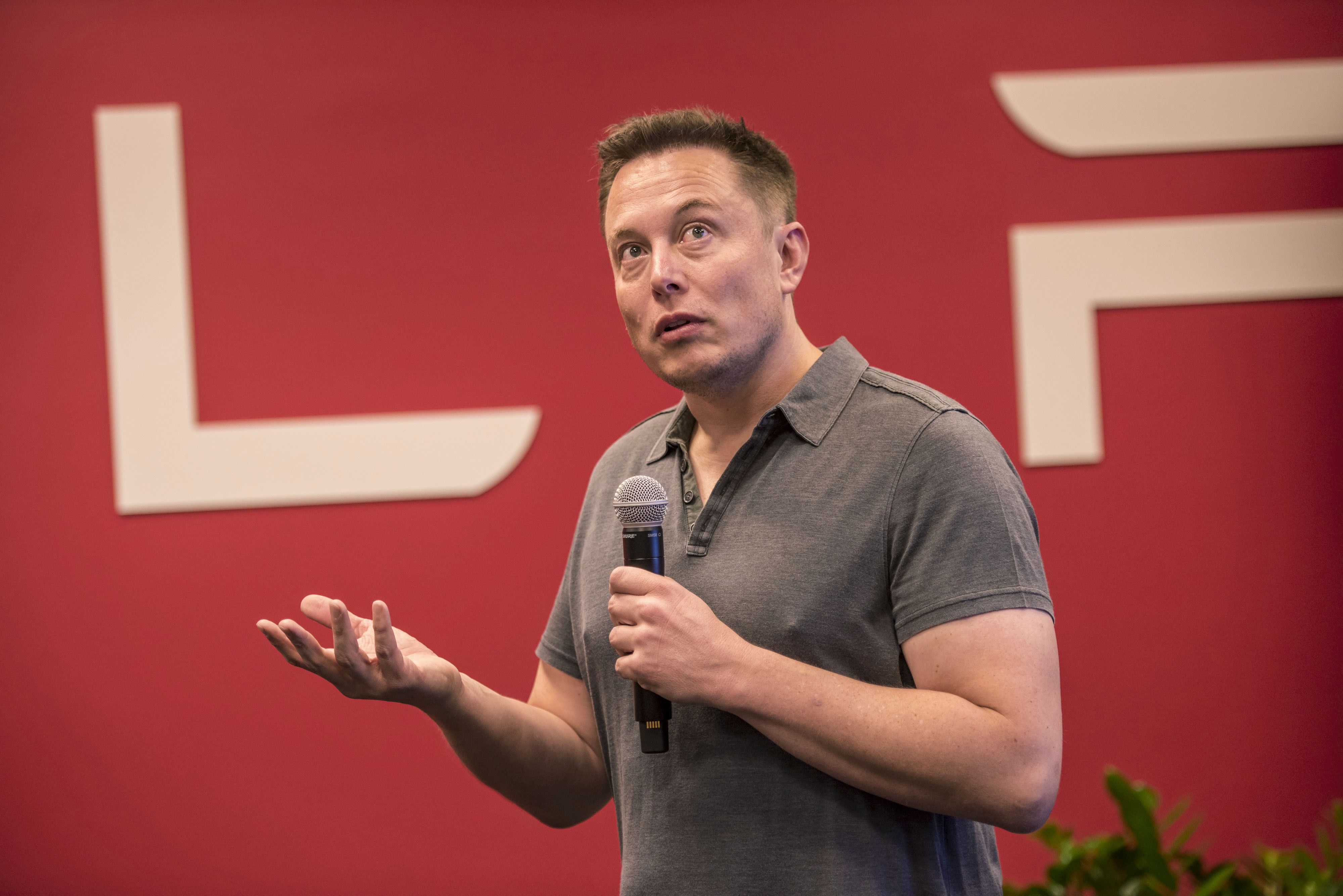 Elon Musk, titular de Tesla.