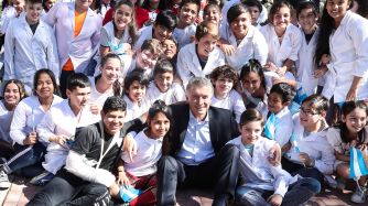 Macri estudiantes Olivos 12102018