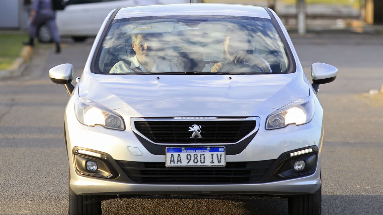 Amado Boudou fue recibido por la prensa, militantes camporistas, su abogada Graciana Peñafort y hasta Aníbal Fernández a la salida del Penal de Ezeiza
