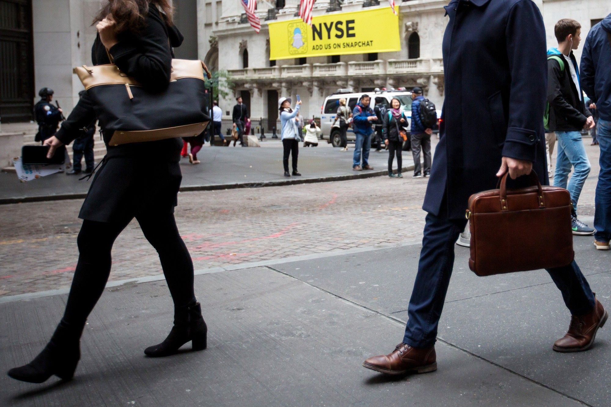 Trading On The Floor Of The NYSE As Stocks, Greenback Decline As Global Tensions Rise