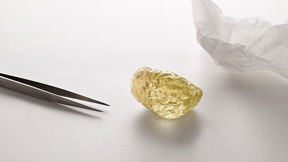 La sorprendente piedra fue hallada por mineros.
