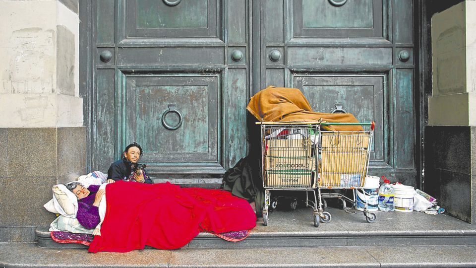 201812141368_columnas_Argentina_Poverty-AP_7