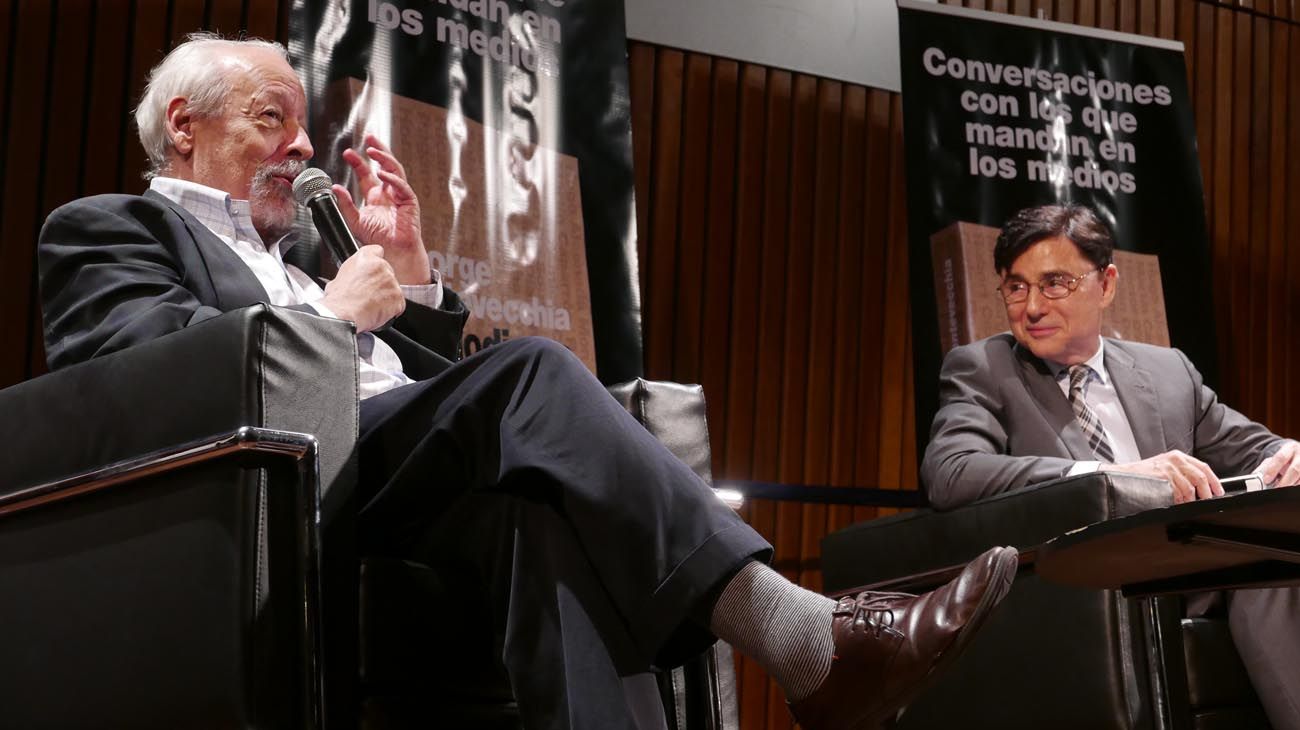 En la sala Jorge Luís Borges de la biblioteca Nacional Mariano Moreno, Jorge Fontevecchia entrevistó a James Neilson y Horacio Verbitsky en el marco de la presentación de su nuevo libro 