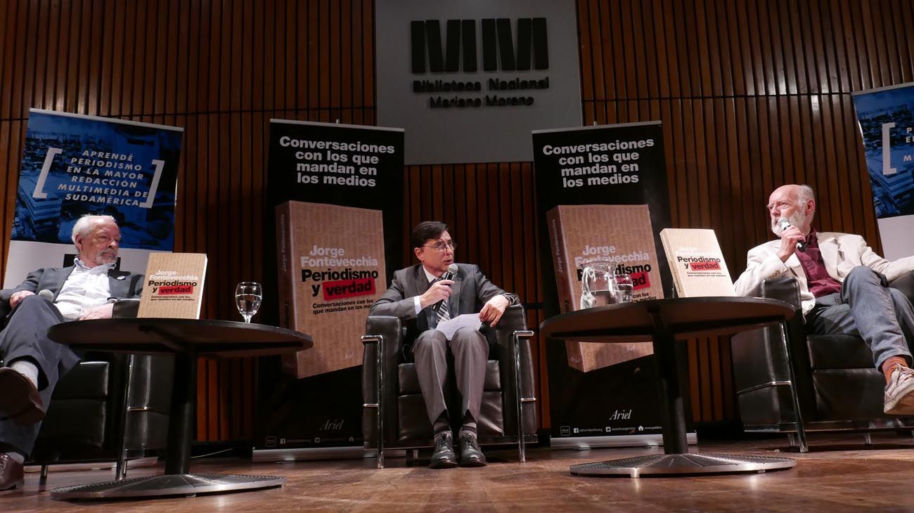 En la sala Jorge Luís Borges de la biblioteca Nacional Mariano Moreno, Jorge Fontevecchia entrevistó a James Neilson y Horacio Verbitsky en el marco de la presentación de su nuevo libro 