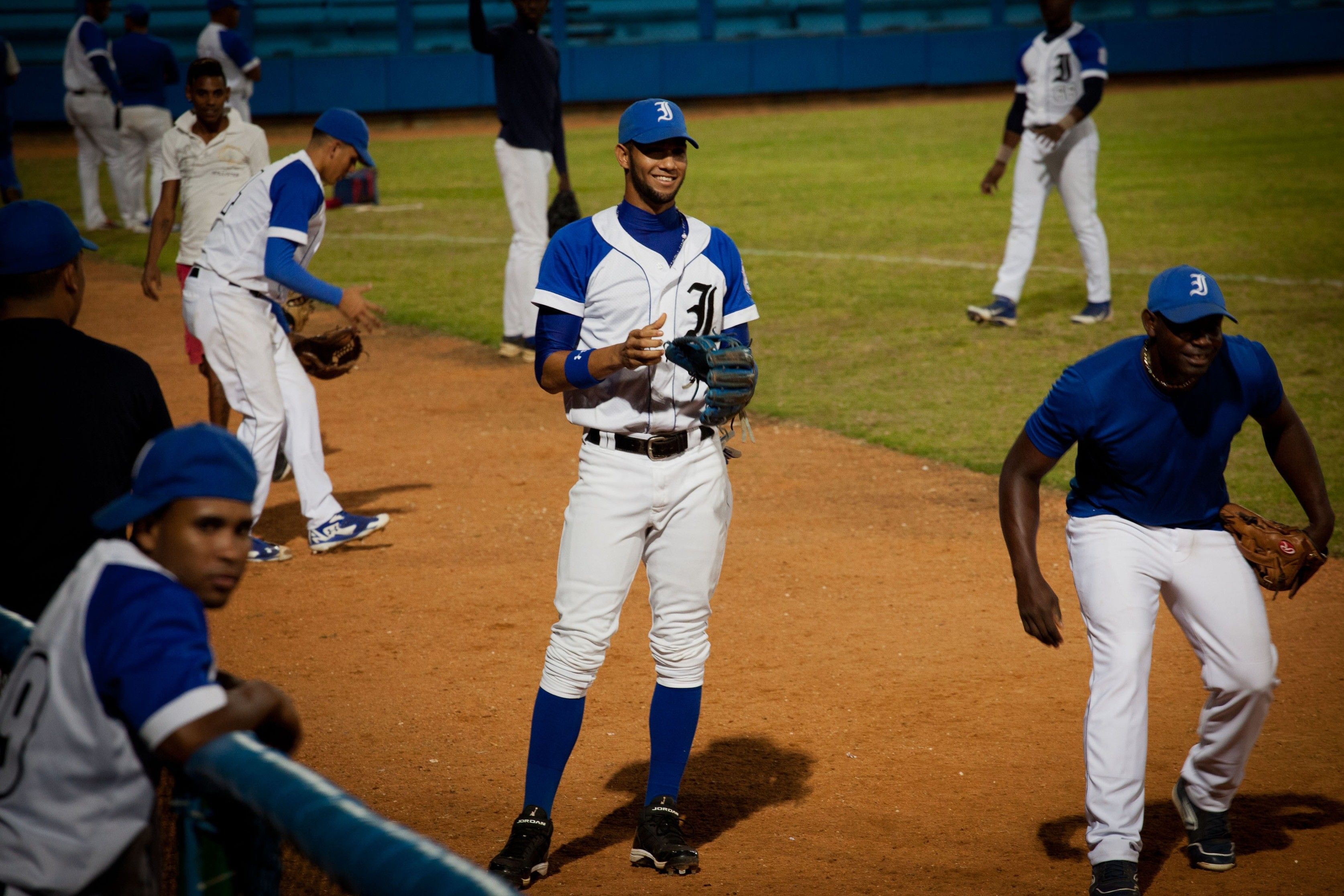 Cuba celebra un histórico acuerdo con Major League Baseball Perfil