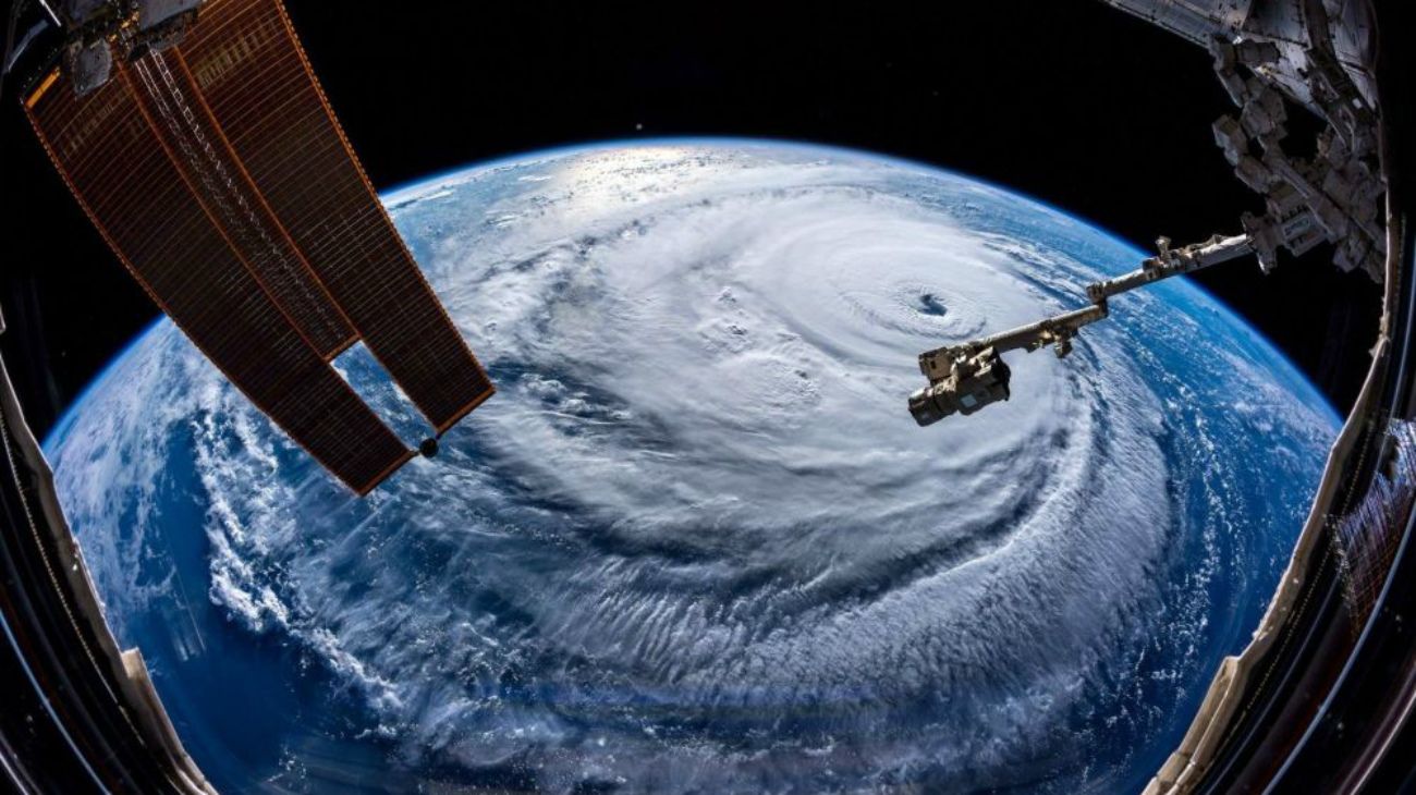 Vista del huracán Florence desde la EEI. El huracán cayó sobre los estados de Carolina del Norte y del Sur (EEUU) a mediados de septiembre.