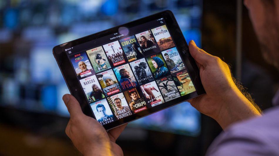 Netflix Awakens New Bear as Disney, AT&T Imperil Dominance (1)