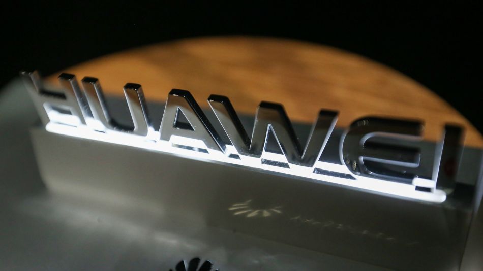 Huawei Gear Pulled From $3 Billion U.K. Police Phone Network (1)