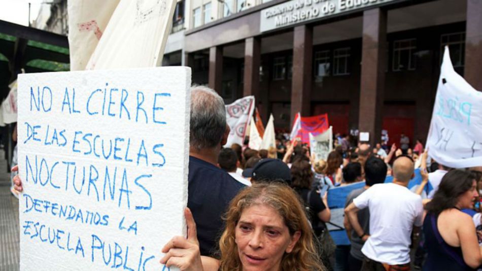 20182512 rechazo al cierre de escuelas nocturnas
