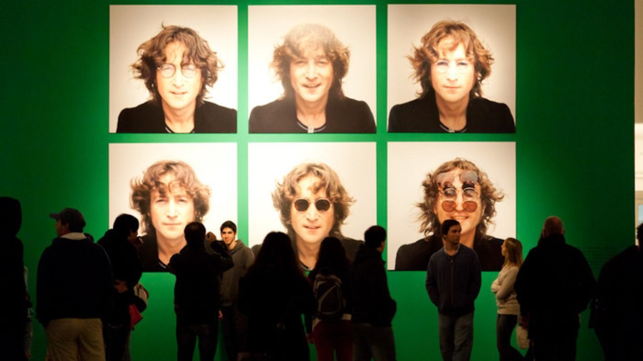 La muestra de Bob Gruen sobre Lennon estuvo expuesta en el Centro Cultural Recoleta en junio de 2013. La misma batió récord de espectadores al alcanzar la cifra de 500.000.