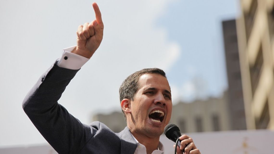 venezuelas-head-of-parliament-challenges-president-maduro