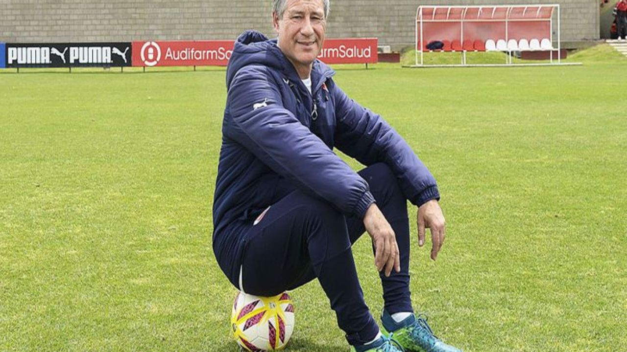 442 | Ariel Holan: una colección de peleas rojas