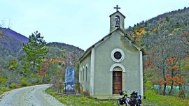 Un argentino nacido en Miramar y afincado en Córdoba decidió recorrer el mismo camino que, desde el siglo I a.C., hicieron los mercaderes hasta China, en busca de especias y el preciado tejido. Esta es la primera etapa, que lo llevó hasta Italia.