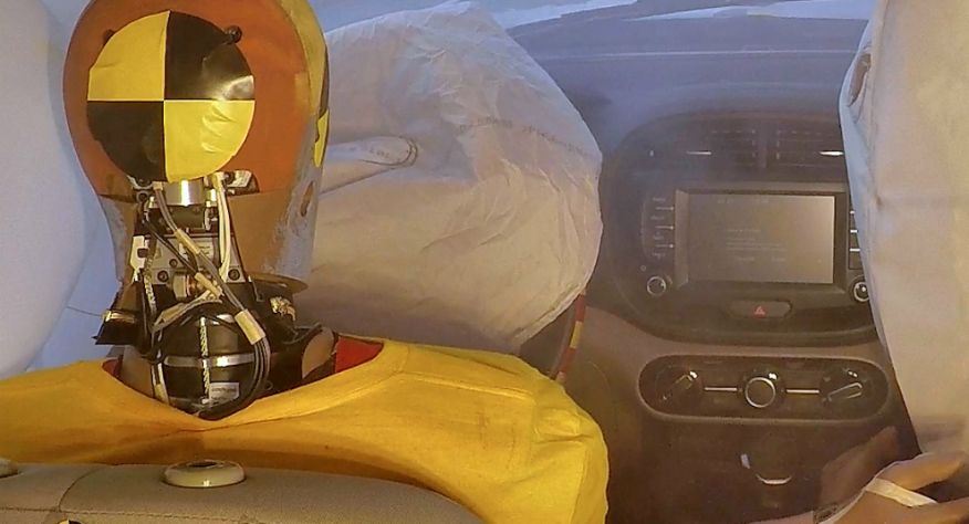 1-hmg-intorduces-worlds-first-multi-collision-airbag-system-3