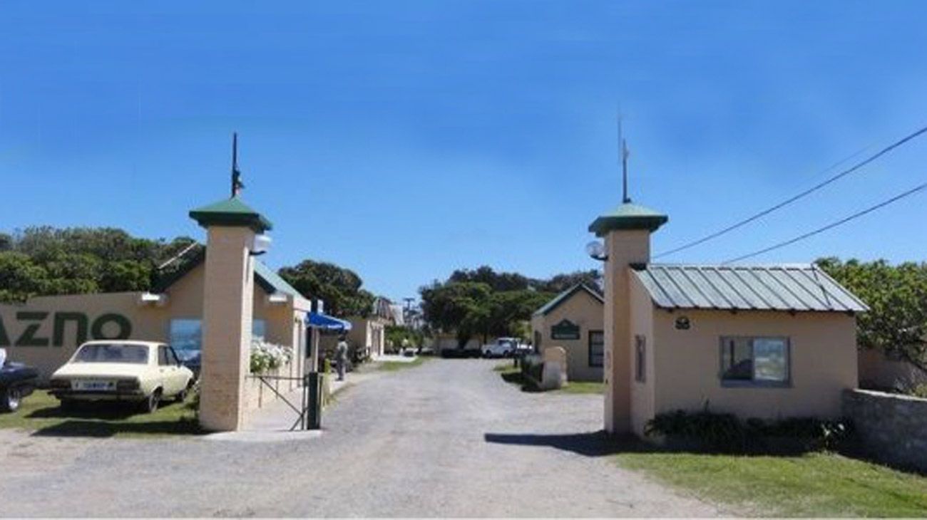 Una adolescente de 14 años fue violada en un camping de la localidad balnearia de Miramar y cinco hombres quedaron detenidos por el hecho, el cual ocurrió en el camping El Durazno.