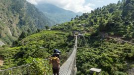 No es otro que Nepal, cuna del Everest, tiene diferencias de altura extremas que no existen en otra nación.