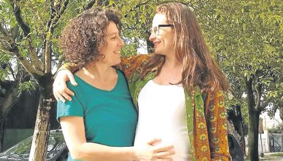primera vez. La Justicia bonaerense otorgó la misma licencia por maternidad a una pareja de mujeres.