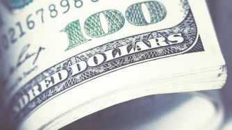 Nuevamente el dólar cerca del piso de la banda
