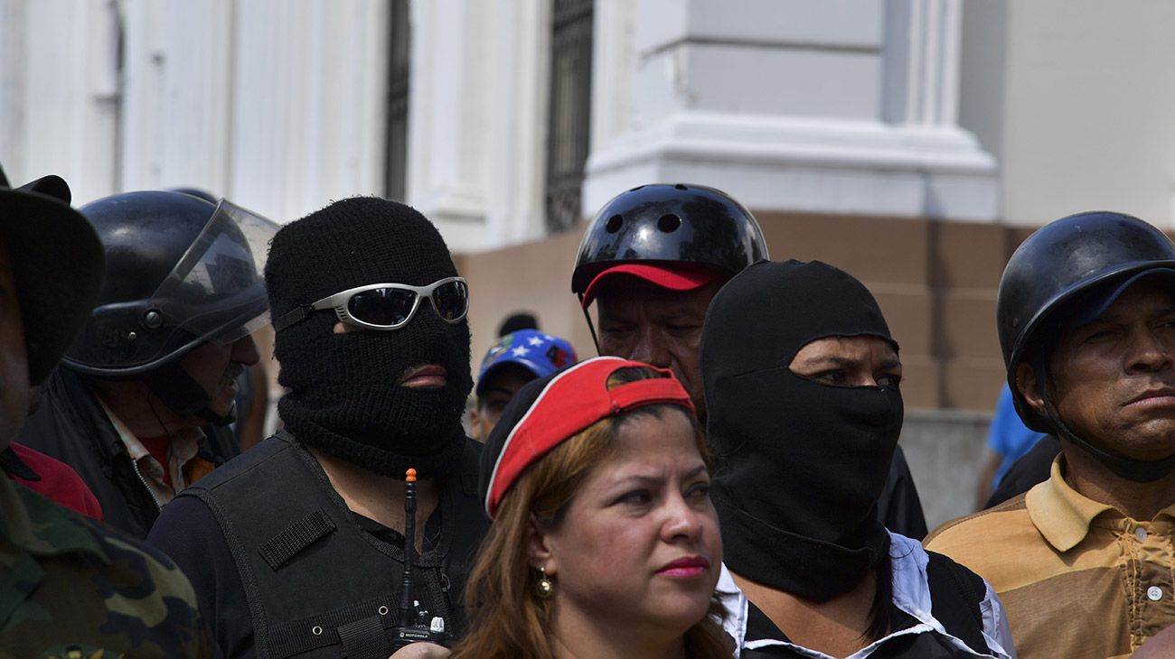 Venezuela dividida entre el presidente Nicolás Maduro y la opositora Asamblea Nacional. 