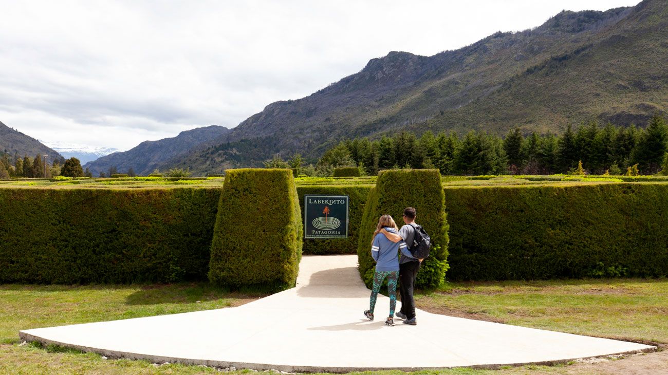 El lugar, en la temporada en la que permanece abierto, es visitado por cientos de turistas.
