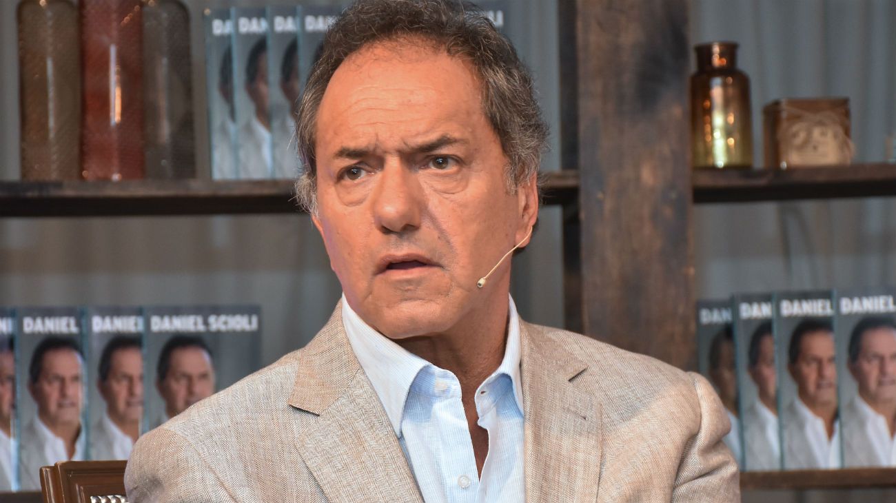 Daniel Scioli presentó su libro en Mar del Plata. 