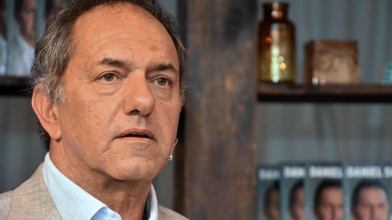 Scioli presentó "El otro camino".
