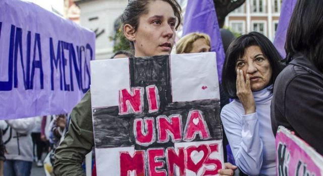 Femicidios: 137 mujeres son asesinadas por día por alguien de su familia